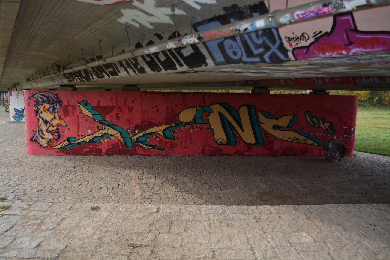 Graffiti Wall in Dresden - Photo by ARTHOOLIGAN - TRK, GTS (2013)