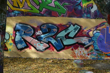Graffiti Wall in Dresden - Photo by ARTHOOLIGAN (2013)