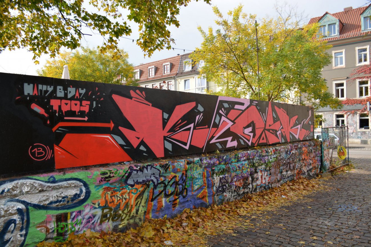 Graffiti Wall in Dresden - Photo by ARTHOOLIGAN - OHD (2013)