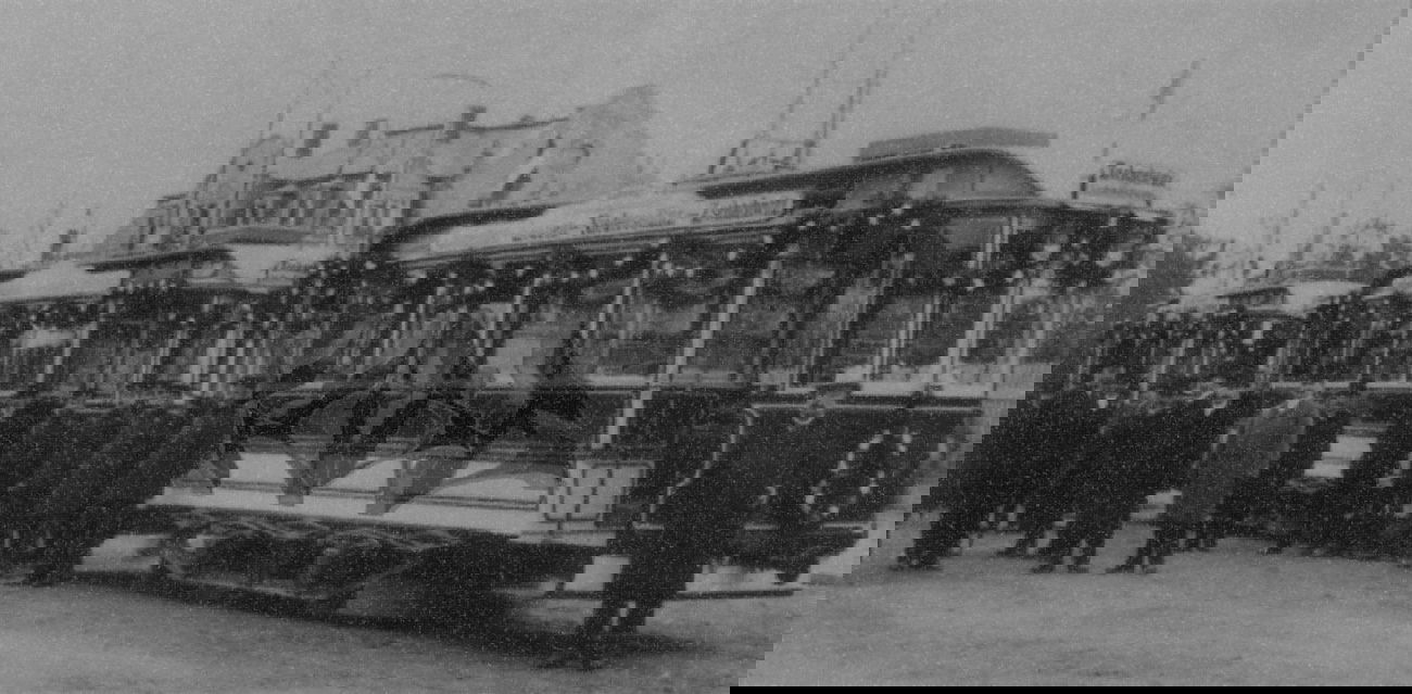 Graffiti Train in Dresden - Photo by ARTHOOLIGAN - ZURE, TRK, OSF