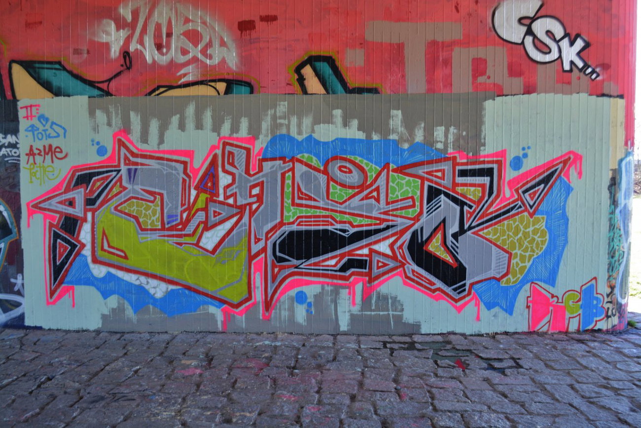 Graffiti Wall in Dresden - Photo by ARTHOOLIGAN (2014)