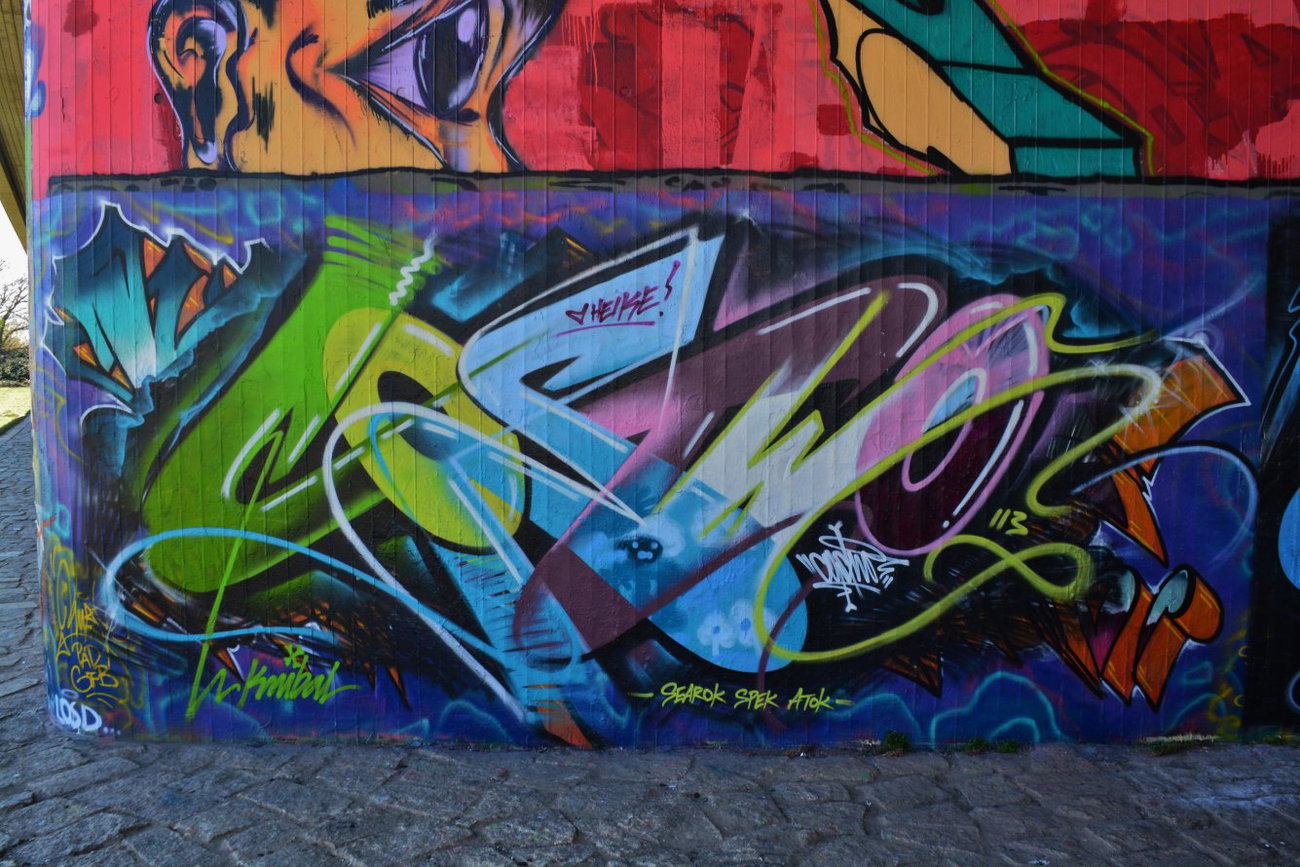 Graffiti Wall in Dresden - Photo by ARTHOOLIGAN - KNBL, KNIBAL (2014)