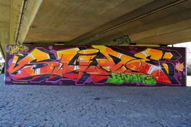 Graffiti Wall in Dresden - Photo by ARTHOOLIGAN - BANDITS, IAC, 913 (2013)