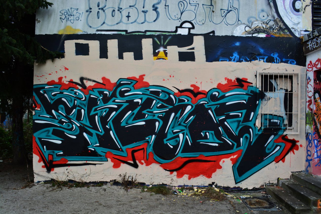 Graffiti Wall in Chemnitz - Photo by ARTHOOLIGAN - SKF, OWA (2014)