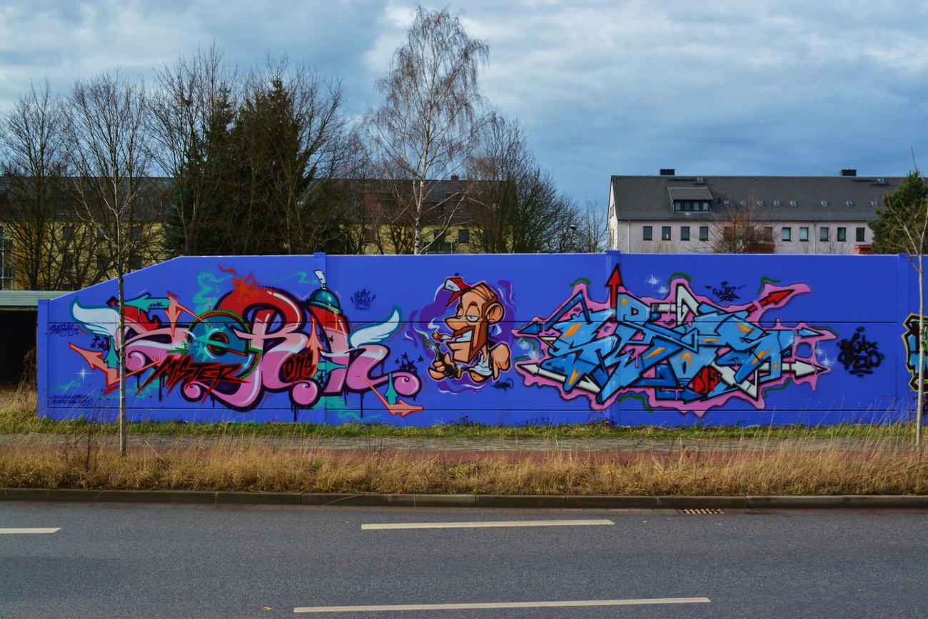 Graffiti Wall in Chemnitz - Photo by ARTHOOLIGAN - MTA, BSX, UWAX (2014)