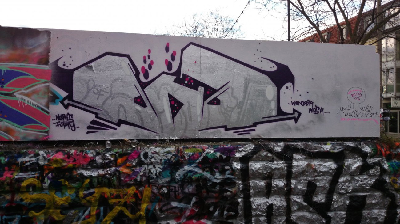 Graffiti Wall in Dresden - Photo by ARTHOOLIGAN (2014)
