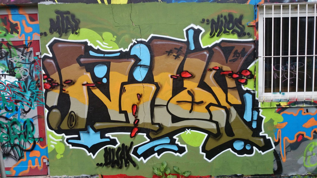 Graffiti Wall in Chemnitz - Photo by ARTHOOLIGAN - MTA, UWAX (2014)