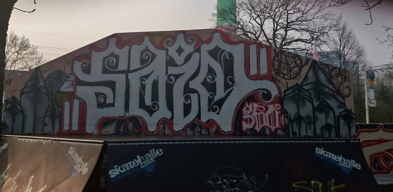 Graffiti Wall - Photo by ARTHOOLIGAN - 360° (2014)