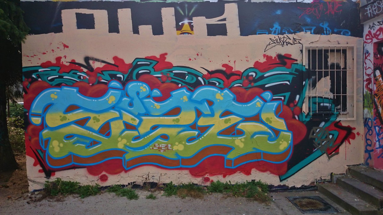 Graffiti Wall in Chemnitz - Photo by ARTHOOLIGAN (2014)