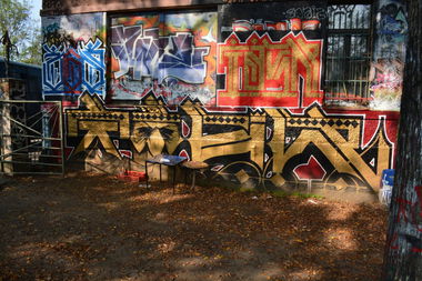 Graffiti Wall in Chemnitz - Photo by ARTHOOLIGAN - 9MM (2014)