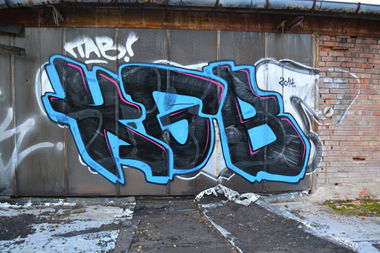 Graffiti Bombing in Chemnitz - Photo by ARTHOOLIGAN (2014)