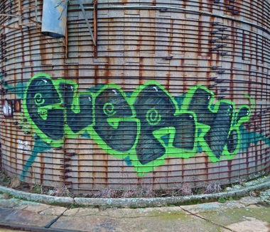 Graffiti Wall in Dresden - Photo by ARTHOOLIGAN - VDE