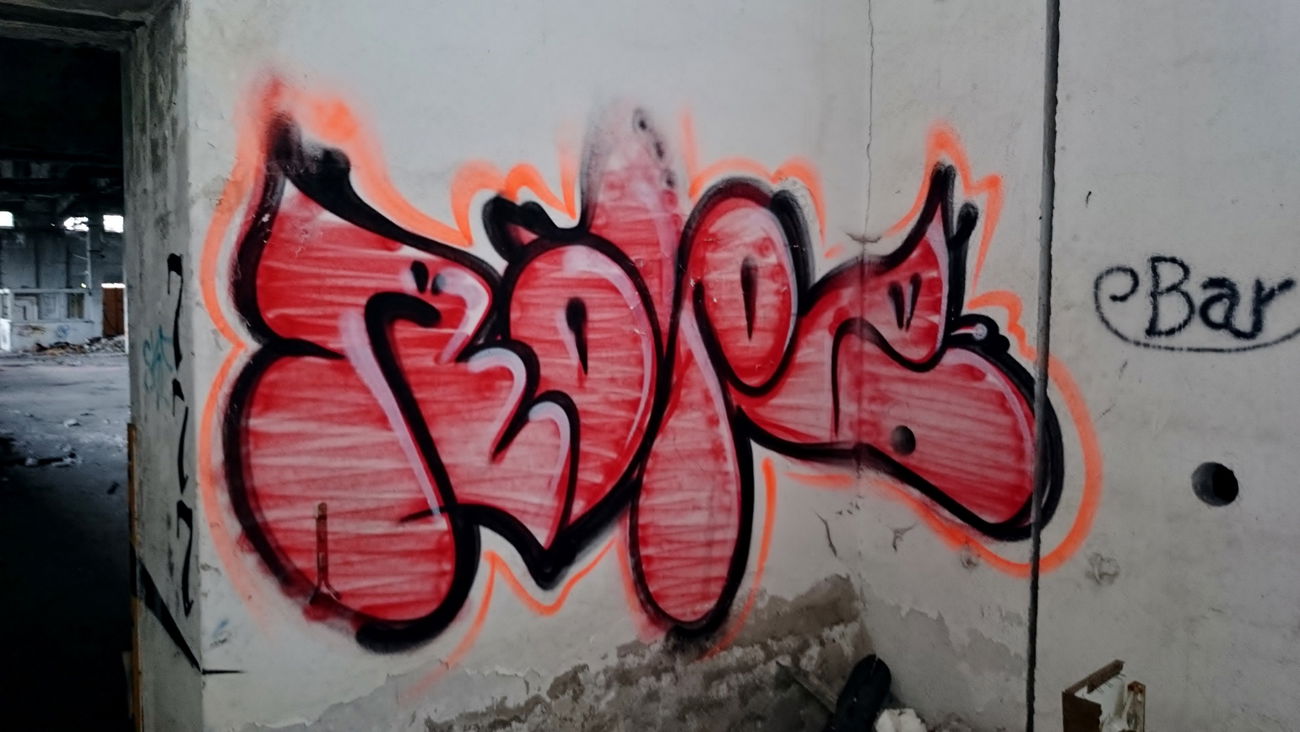 Graffiti Bombing - Photo by ARTHOOLIGAN