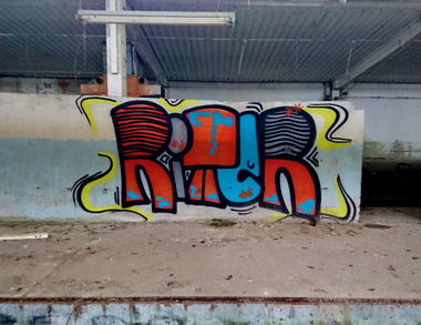 Graffiti Wall in Dresden - Photo by ARTHOOLIGAN - VDE