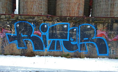 Graffiti Wall in Dresden - Photo by ARTHOOLIGAN - VDE