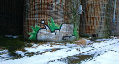 Graffiti Wall in Dresden - Photo by ARTHOOLIGAN - VDE, BNH