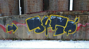 Graffiti Wall in Dresden - Photo by ARTHOOLIGAN - VDE, BNH