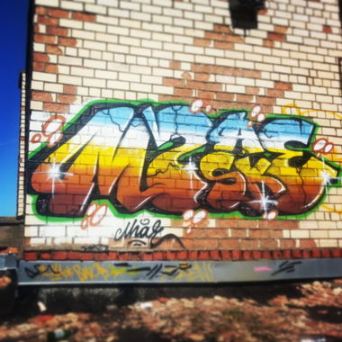 Graffiti Bombing - Photo by ASK - mzae, ask (2013)