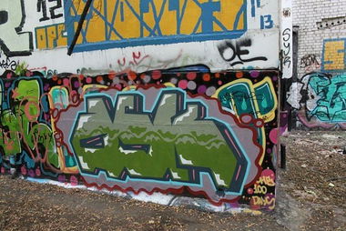Graffiti Wall - Photo by ASK - jesk, ask (2013)