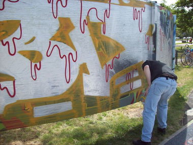 Graffiti Wall in Berlin - Photo by ASTRAINER - B..