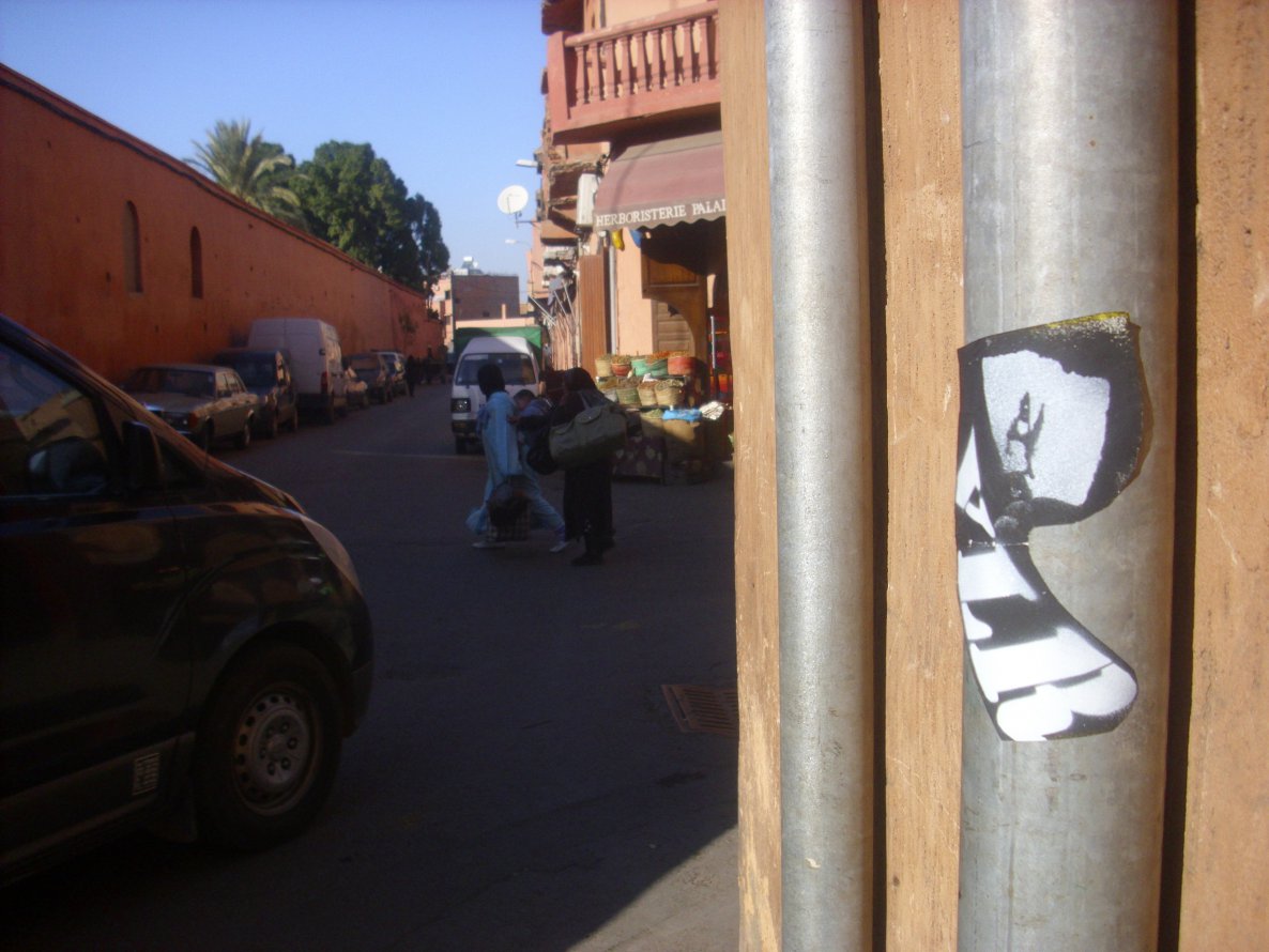 Graffiti Street Art in Marrakesh - Photo by ASTRAINER - vlr