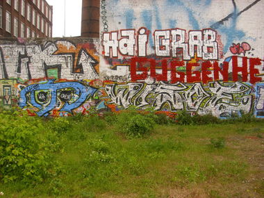 Graffiti Wall in Berlin - Photo by ASTRAINER - king, toto, wisoe