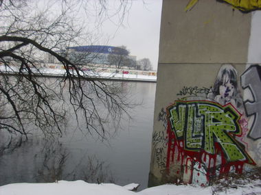 Graffiti Wall in Berlin - Photo by ASTRAINER - vlr
