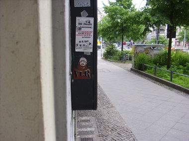 Graffiti Street Art - Photo by ASTRAINER - vlr