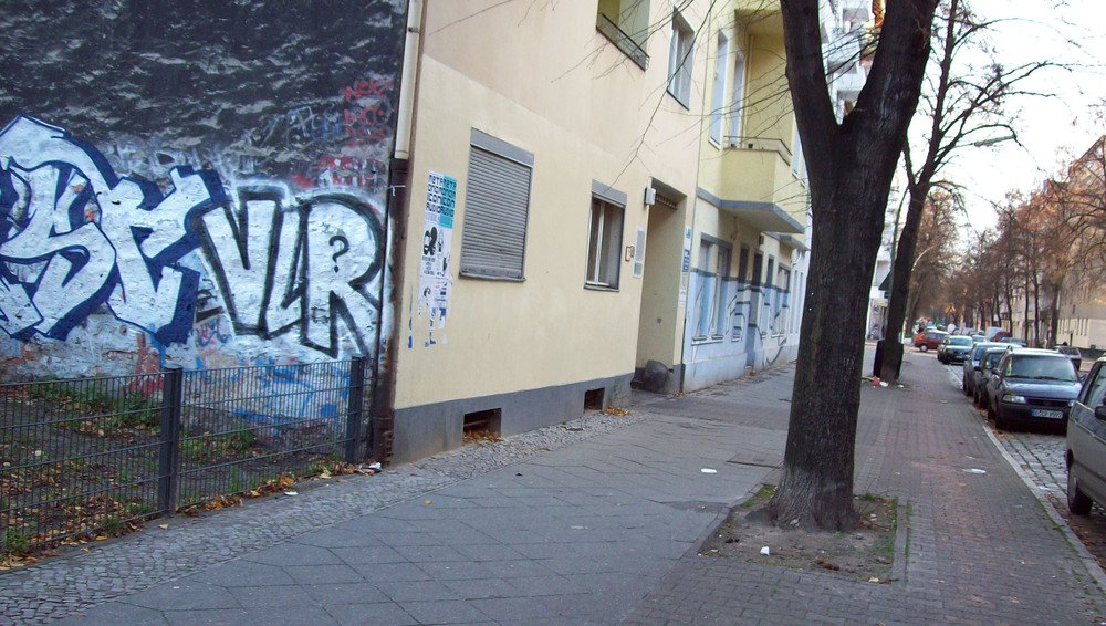 Graffiti Bombing in Berlin - Photo by ASTRAINER - vlr, 44