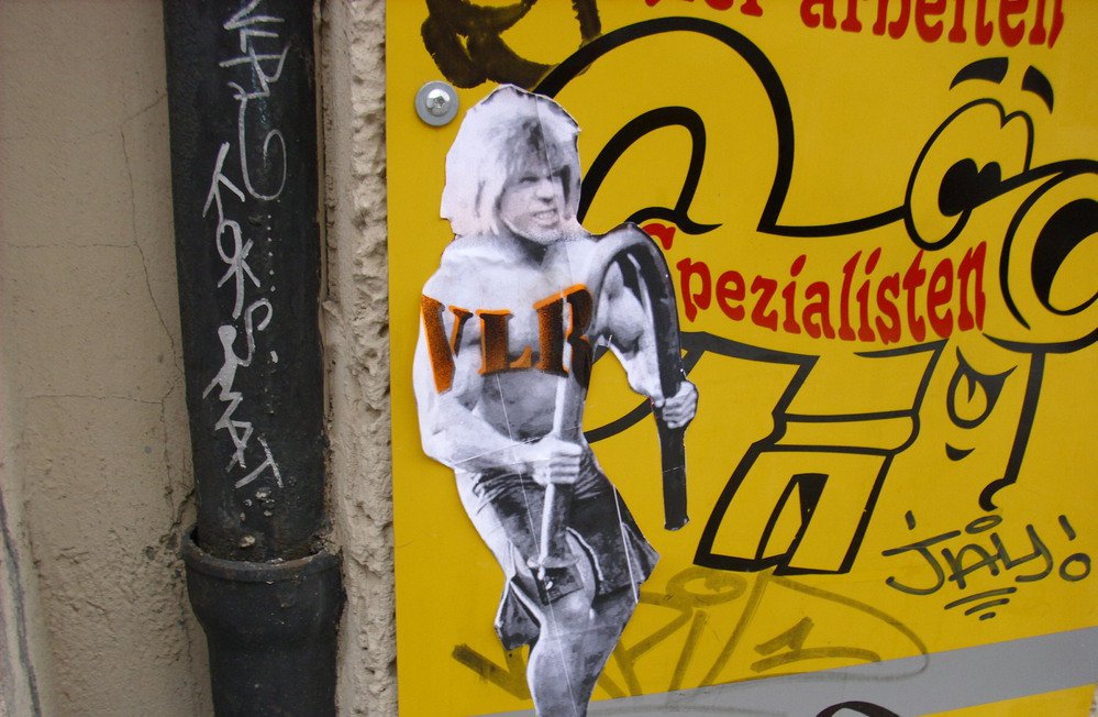 Graffiti Street Art in Berlin - Photo by ASTRAINER - vlr, hulk