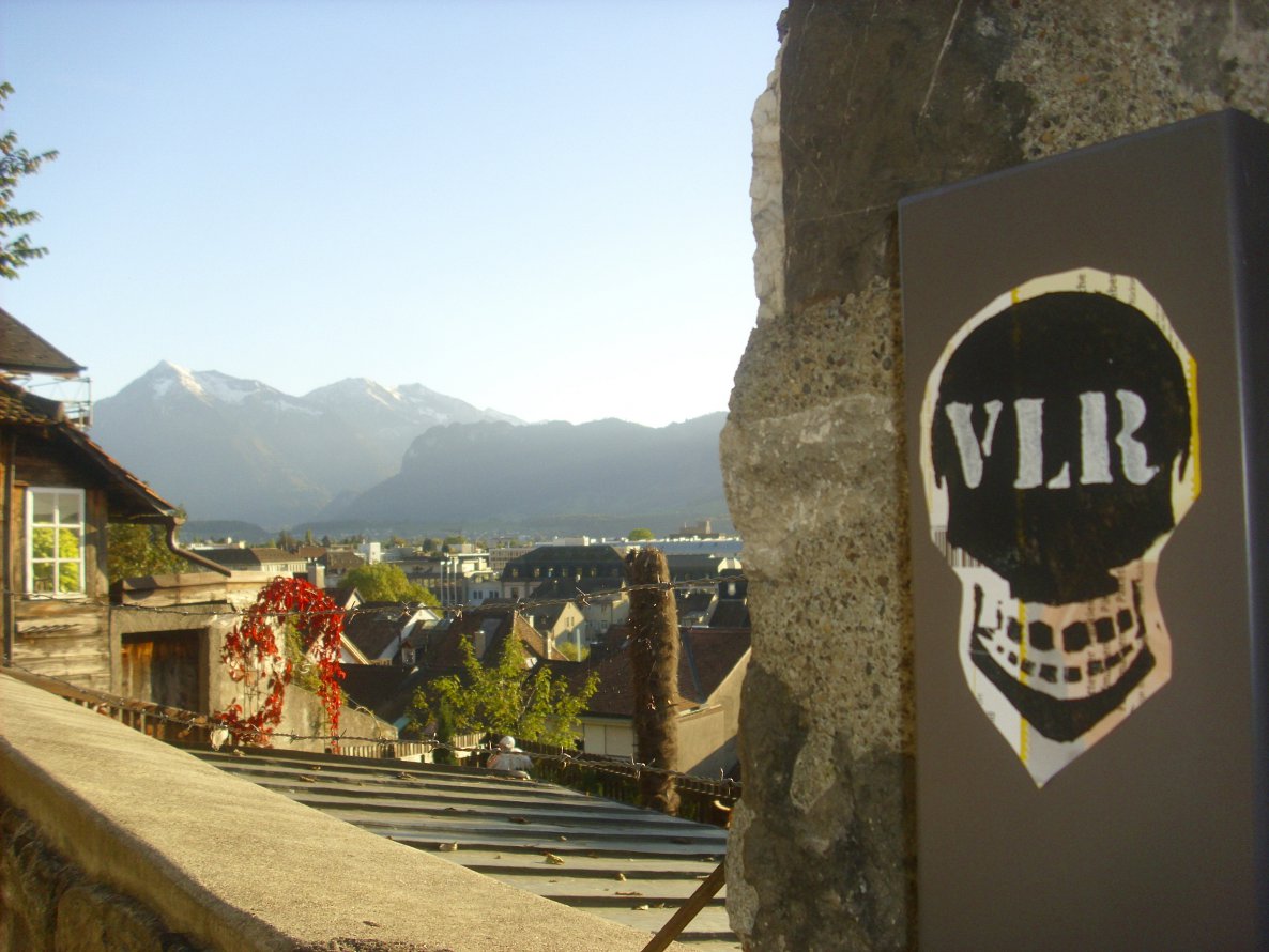 Graffiti Street Art - Photo by ASTRAINER - vlr