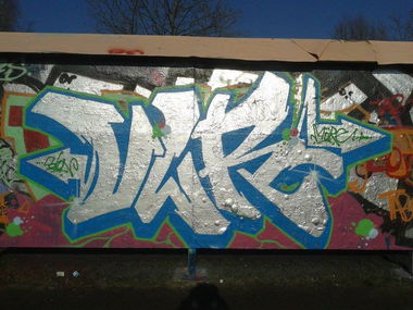 Graffiti Bombing in Berlin - Photo by ASTRAINER - vlr