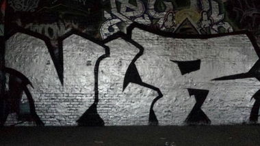 Graffiti Bombing in Berlin - Photo by ASTRAINER - vlr