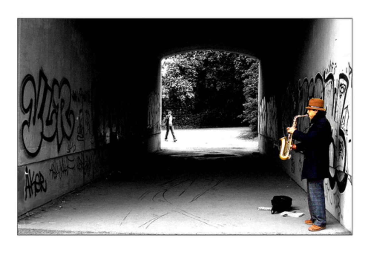 Graffiti Bombing in Berlin - Photo by ASTRAINER - vlr