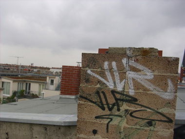 Graffiti Artwork in Berlin - Photo by ASTRAINER - vlr