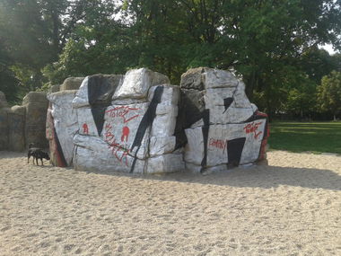 Graffiti Bombing - Photo by ASTRAINER - VLR (2014)