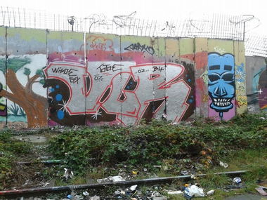Graffiti Bombing - Photo by ASTRAINER - VLR (2014)