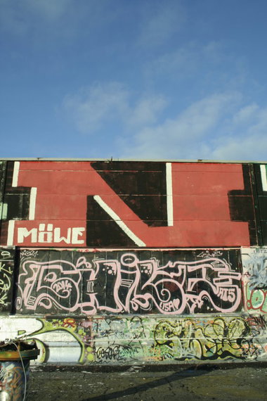 Graffiti Wall in Rostock - Photo by ATS_KORUScrew - chile, ats, yoda (2014)