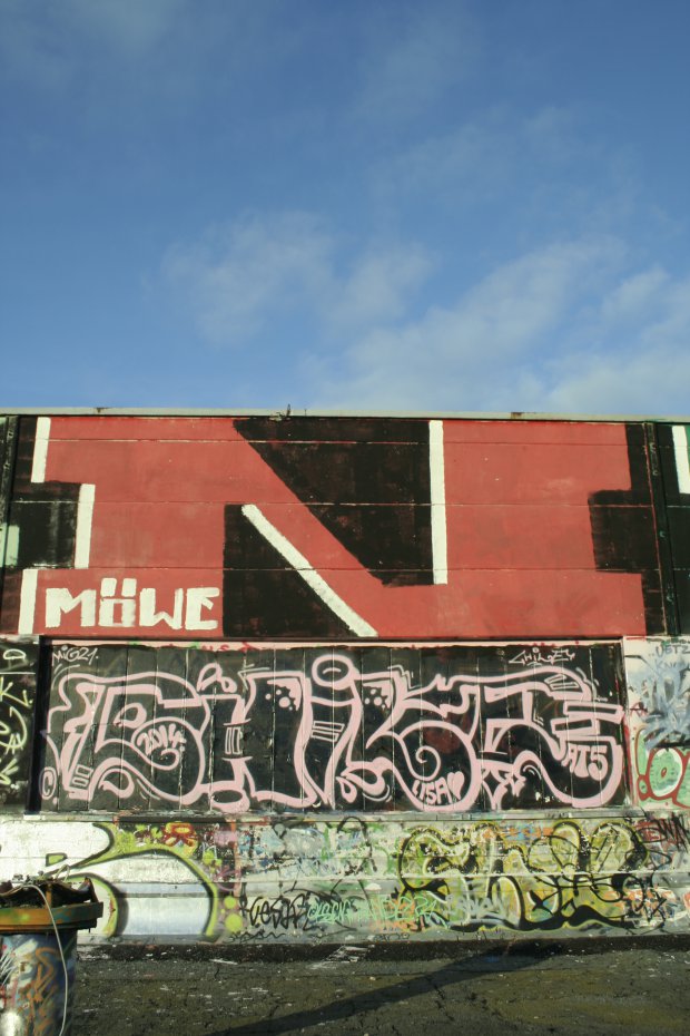 Graffiti Wall in Rostock - Photo by ATS_KORUScrew - chile, ats, yoda (2014)