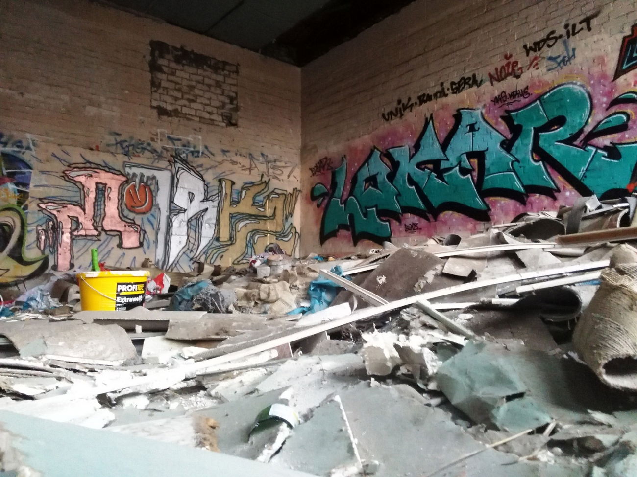 Graffiti Wall - Photo by ATS_KORUScrew