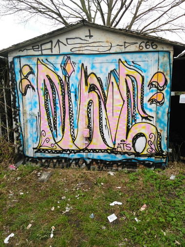 Graffiti Wall - Photo by ATS_KORUScrew