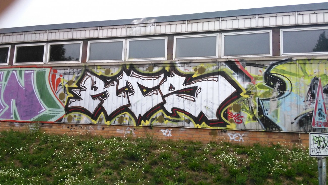 Graffiti Wall - Photo by ATS_KORUScrew