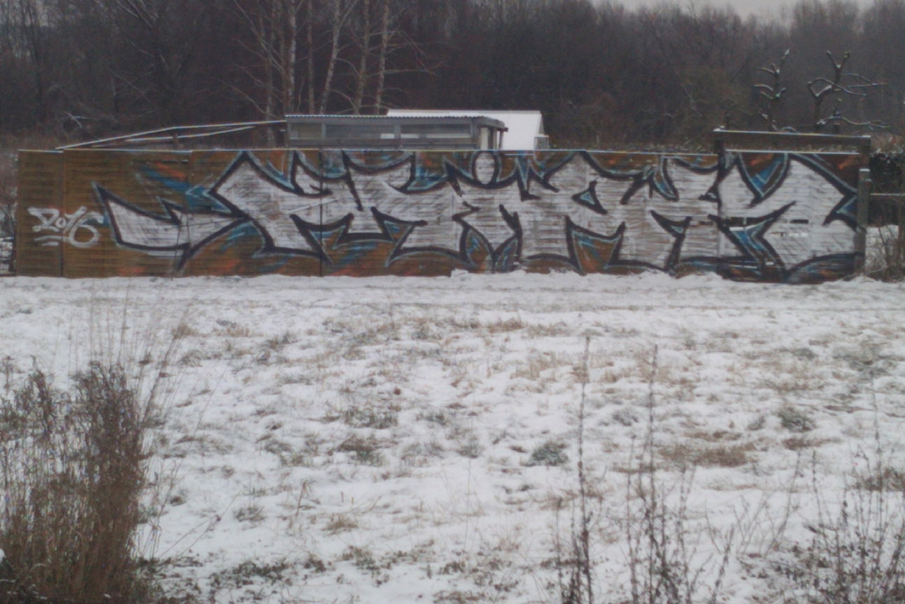 Graffiti Wall - Photo by ATS_KORUScrew