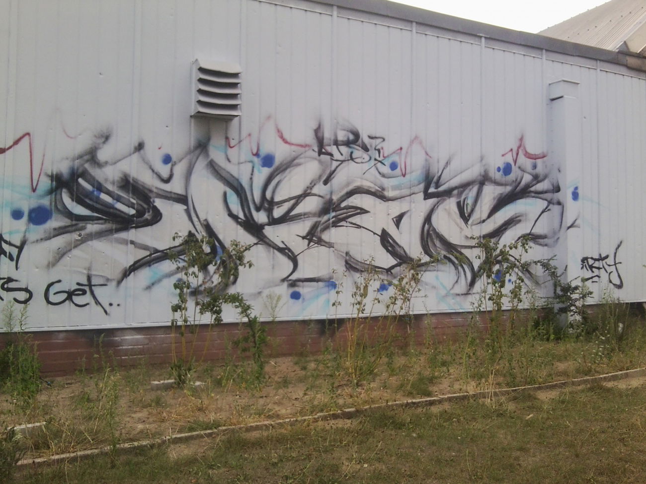 Graffiti Bombing - Photo by ATS_KORUScrew - miak