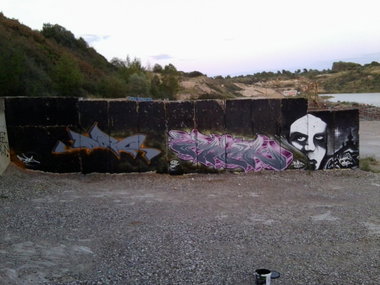 Graffiti Wall - Photo by ATS_KORUScrew - dope, mick, modra (2014)