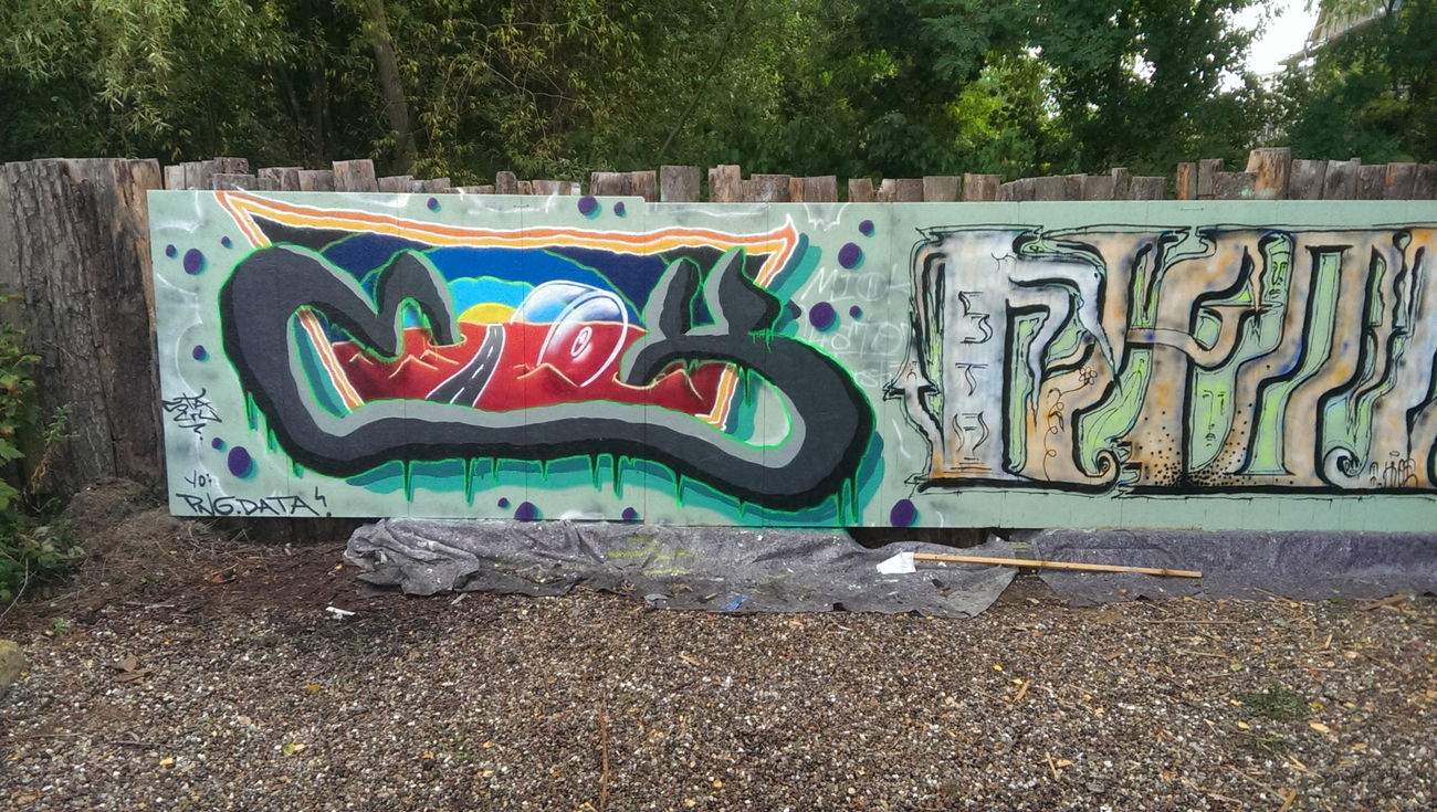 Graffiti Wall - Photo by ATS_KORUScrew