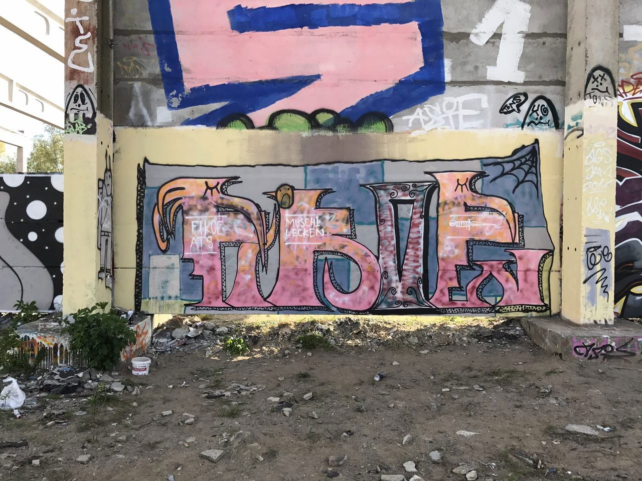 Graffiti Wall - Photo by ATS_KORUScrew