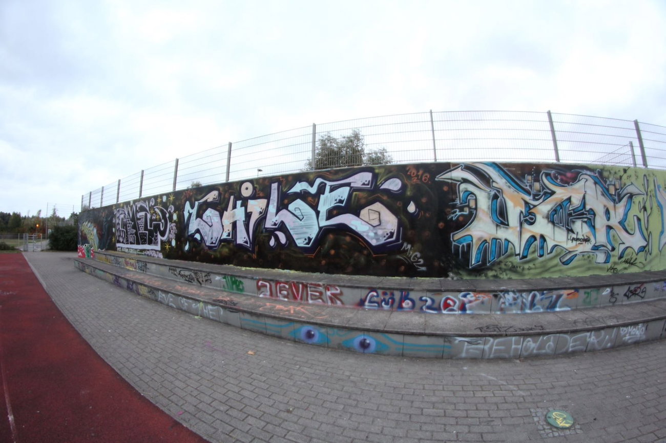 Graffiti Wall - Photo by ATS_KORUScrew