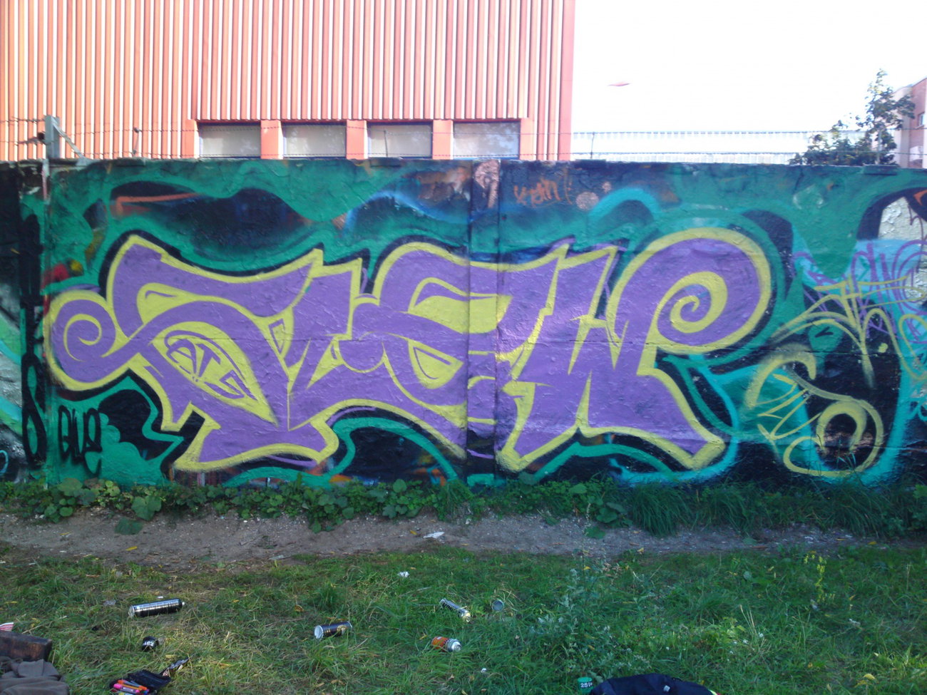 Graffiti Wall - Photo by ATS_KORUScrew