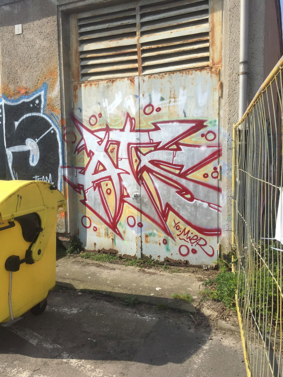 Graffiti Wall - Photo by ATS_KORUScrew